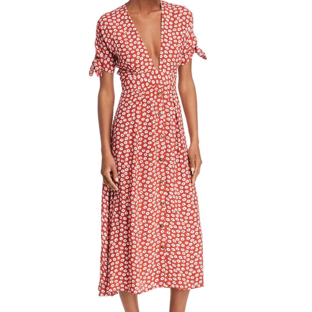 Faithfull The Brand Nina Midi Dress in Danica Floral - Picture 5 of 13
